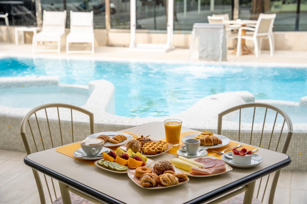 Royal Boutique Hotel Riccione Esterno foto